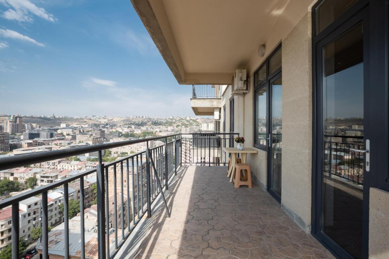 Stay Inn-Ararat View Apt Near Vernissage Ереван Экстерьер фото