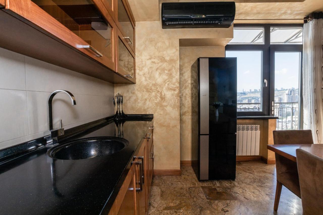 Stay Inn-Ararat View Apt Near Vernissage Ереван Экстерьер фото